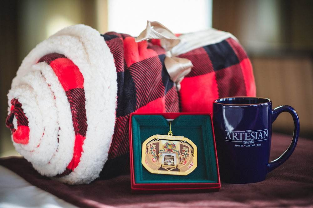 Classic Christmas Basket